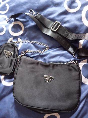 Sac Prada noir bandoulière neuf