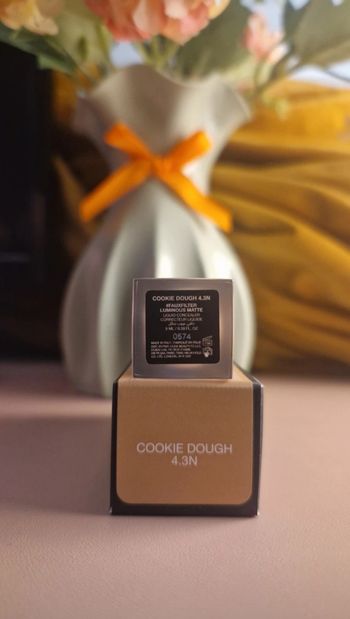 Hudabeauty Fauxfilter luminous matte correcteur liquide Cookie dough 4.3N 9ml neuf