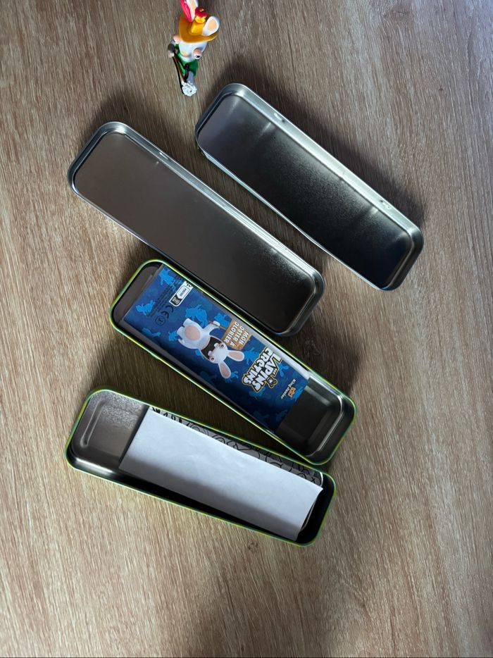 Lot lapin cretins 2 boîtes metal Burgeur King et figurine - photo numéro 4