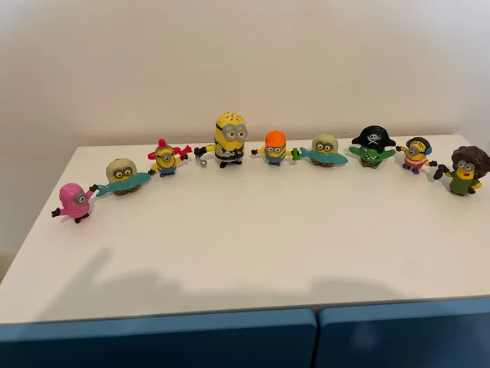 Figurines