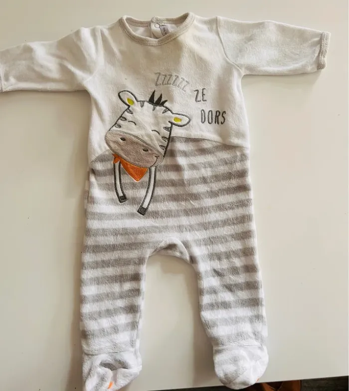 Lot de 3 pyjamas - photo numéro 4