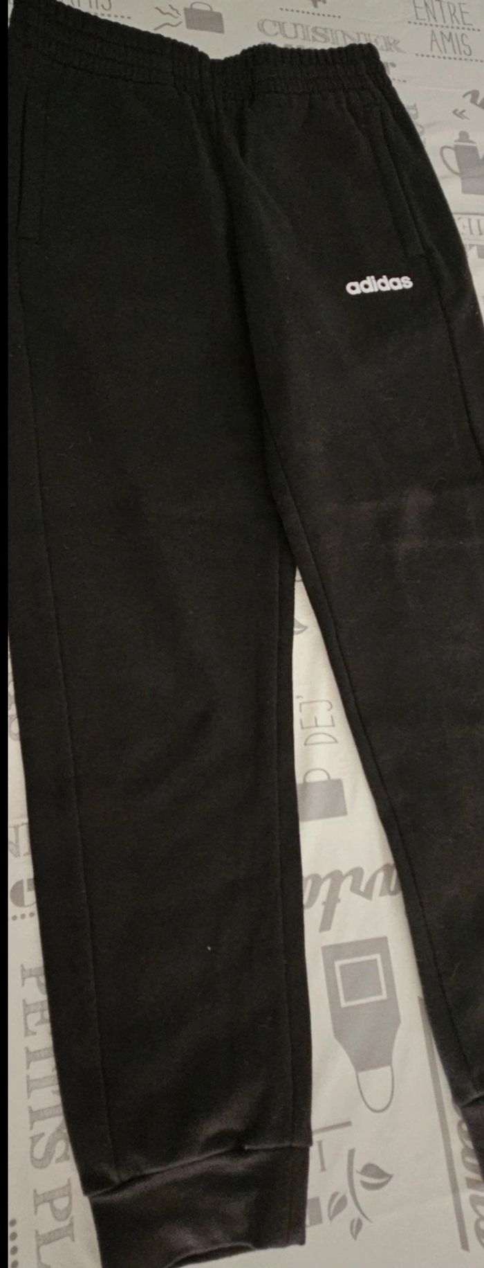 Vend 2 jean, 2 pantalon et 2 joggings garçon 10ans - photo numéro 4