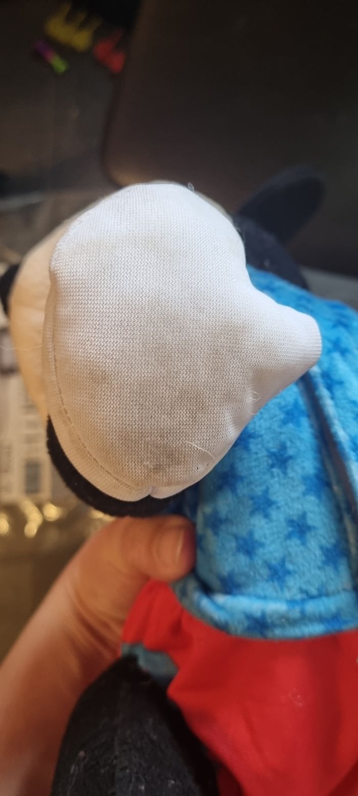 Mickey qui fait du 4 pattes en français et anglais - photo numéro 4