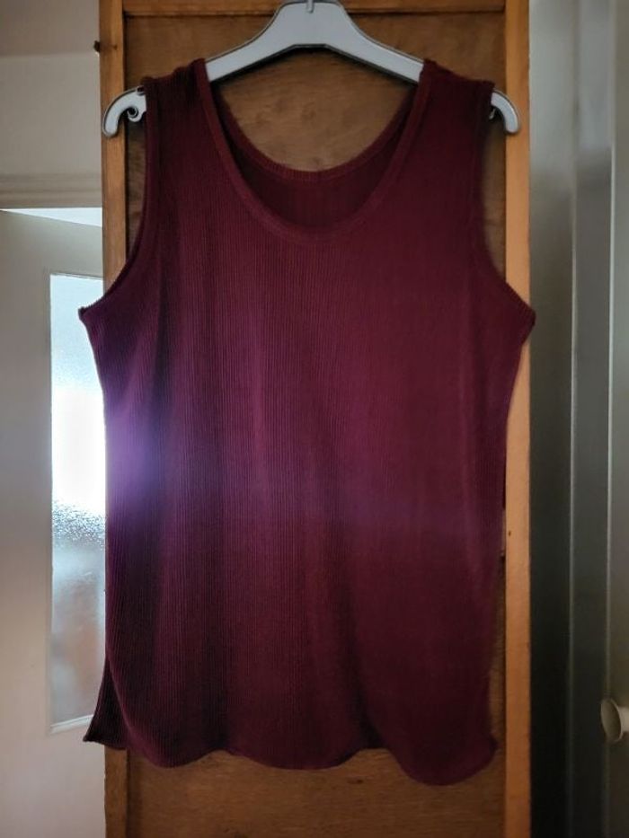 debardeur effet velours en polyester t 42 NEUF NON PORTE