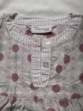 Blouse crème motif fleurs bordeaux, crème et gris