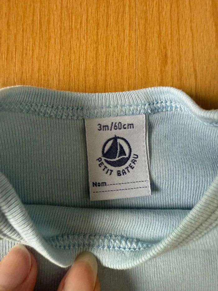 Body Petit Bateau 3 mois - Très bon état - photo numéro 2