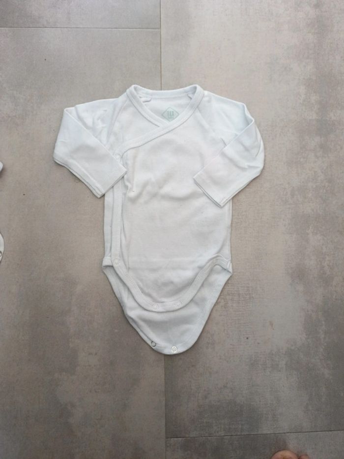 Lot 6 bodies 3 mois - photo numéro 8