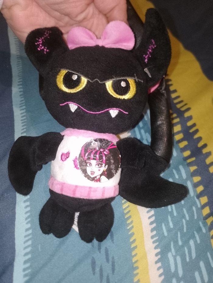Sac cercueil et peluche Monster High neuf - photo numéro 5