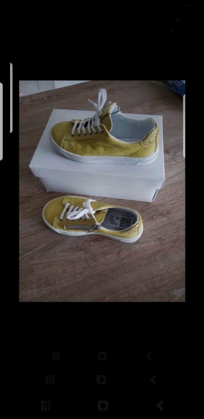 Chaussures T30 fille. Fétélacé. Mises 1 fois. - photo numéro 4