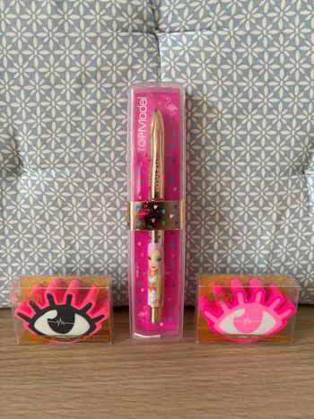 Pack d'1 Stylo Bille + 2 Gommes "Top Model"