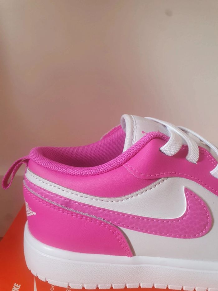 Nike Air Jordan 1 "Pink"(34) - photo numéro 3