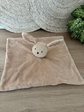 Doudou plat lapin beige marron verso rayé natalys 