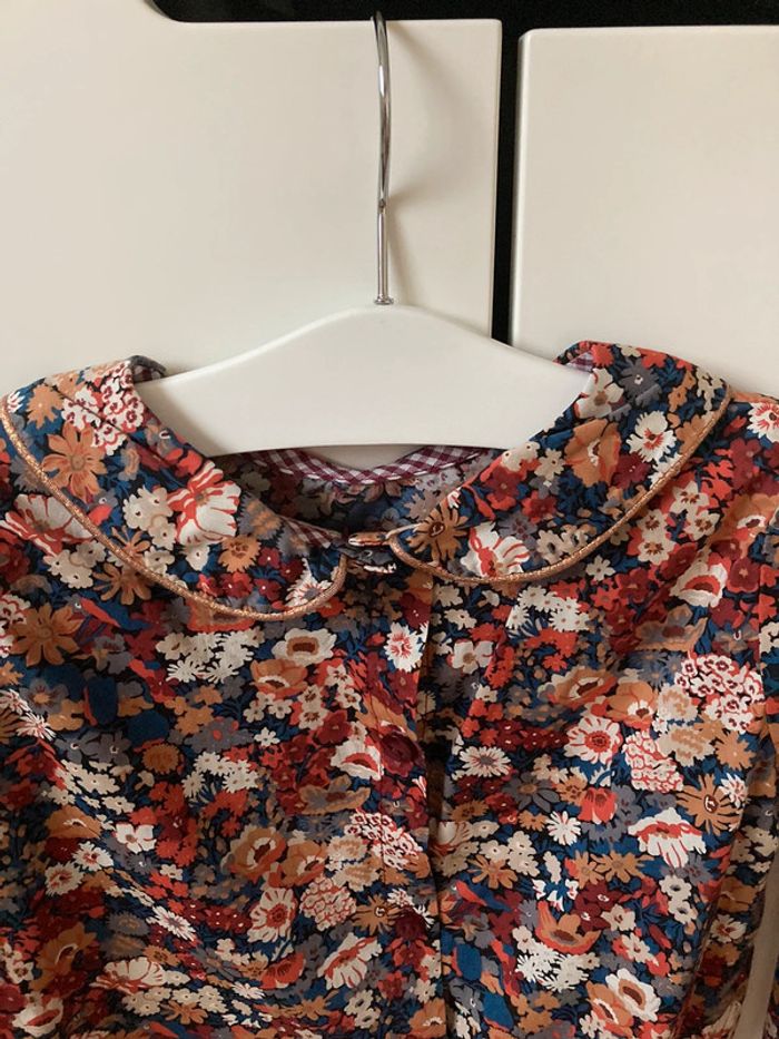 Blouse en Liberty Thorpe avec pince Aline et ses bobines - photo numéro 11