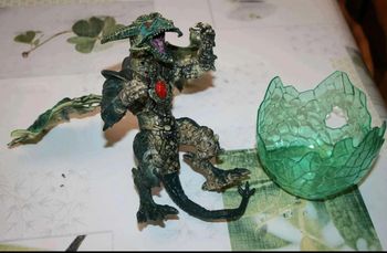 figurine