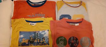Lot 4 tee shirt 4 ans