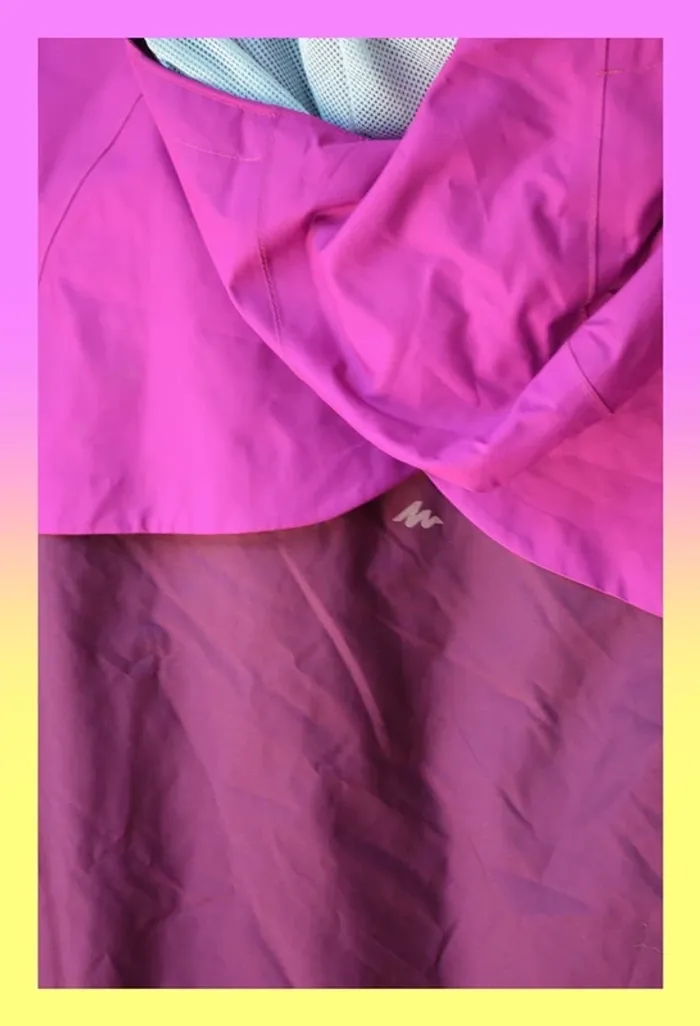 Veste coupe-vent Decathlon 8 ans fuchsia très bon état - photo numéro 6