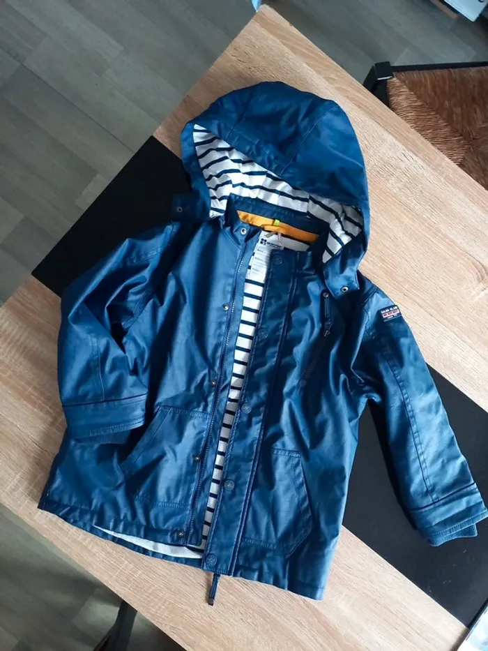 Blouson bleu marine 8 ans - photo numéro 4
