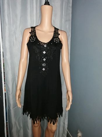 Robe noire broderie et perles M.L