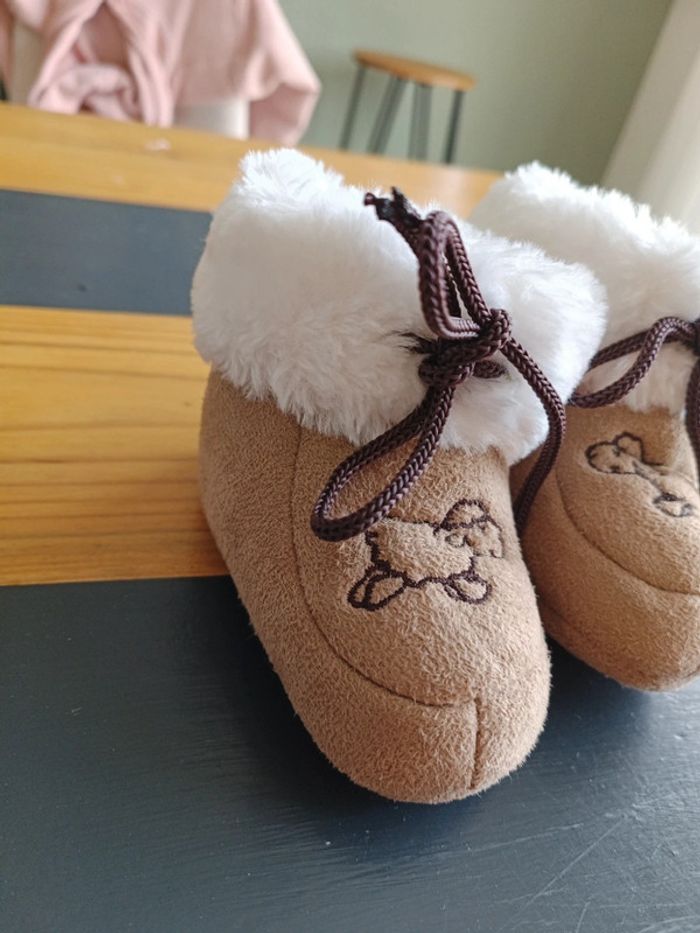 1ers chaussons bébé bien chaud - photo numéro 3