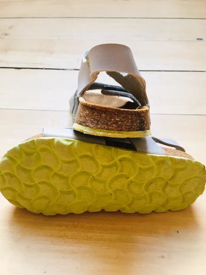 Chaussures ouvertes - photo numéro 4