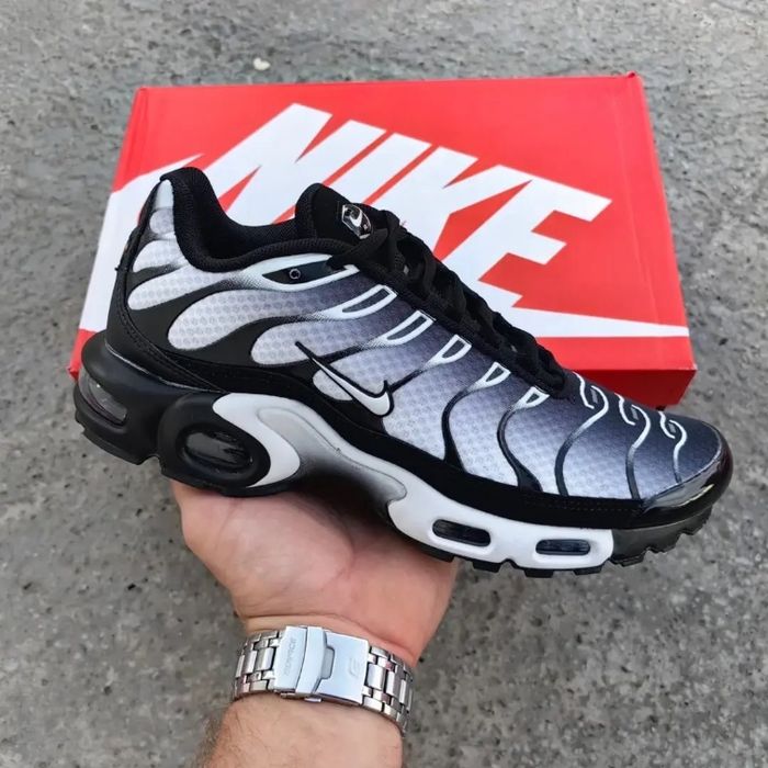 Nike tn gris noir blanc 36 - photo numéro 2