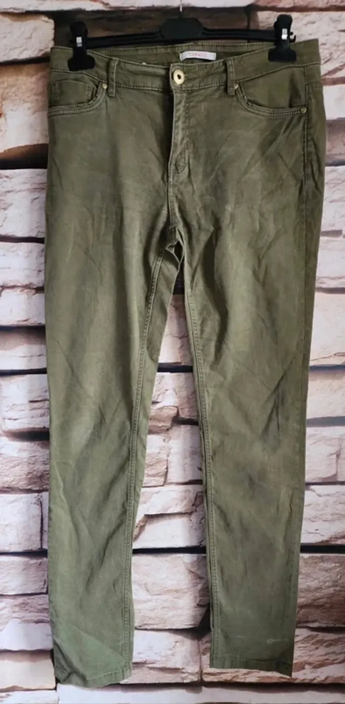 🌸Jeans skinny Vert olive Camaieu Taille 42🌸 - photo numéro 2