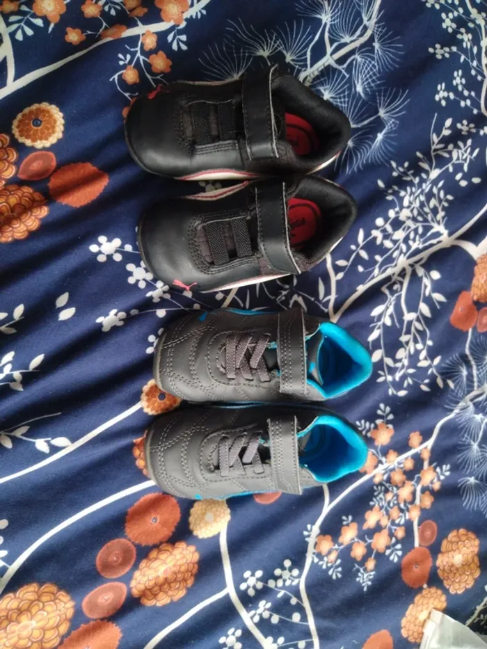 Lot de 2 paires de baskets 22