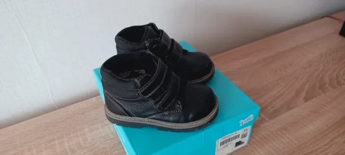 Bottines noires garçon taille 24 - photo numéro 2