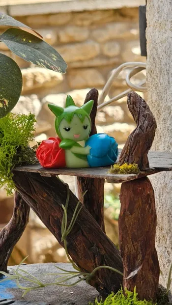 Super figurine Pokemon Nintendo finger puppet roselia