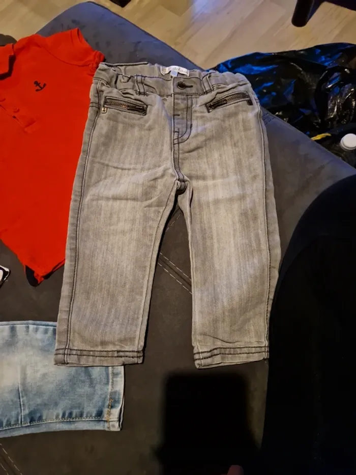 Lot 6 jeans garçon 12 mois - photo numéro 4