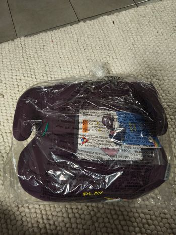 Rehausseur play three fix neuf système isofix