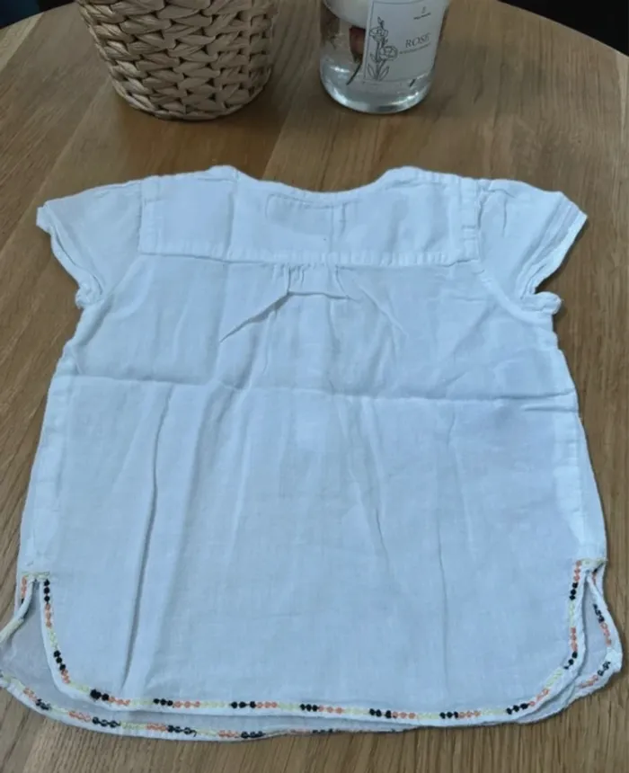 Superbe blouse t-shirt blanc Mango fille 12/18 mois - photo numéro 5