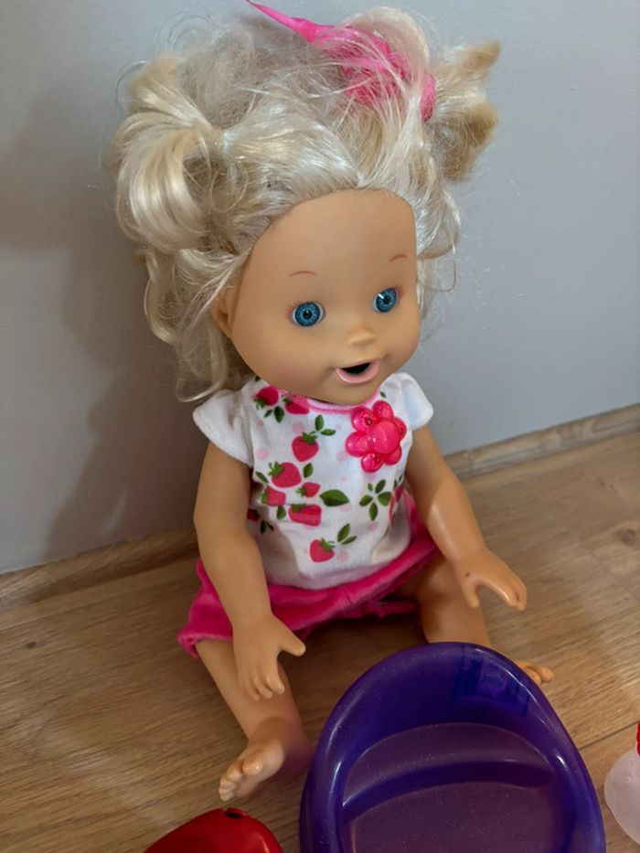 Léa découvre le pot poupée vtech Little love - photo numéro 3