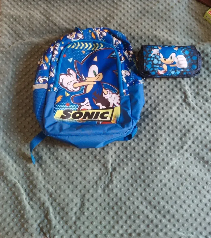 Lot sac à dos/cartable bleu sonic double poches et compartiments + trousse double compartiment sonic