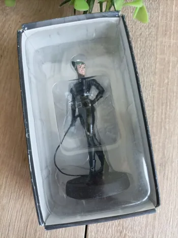 Figurine DC Comics Catwoman Eaglemoss Super Héros