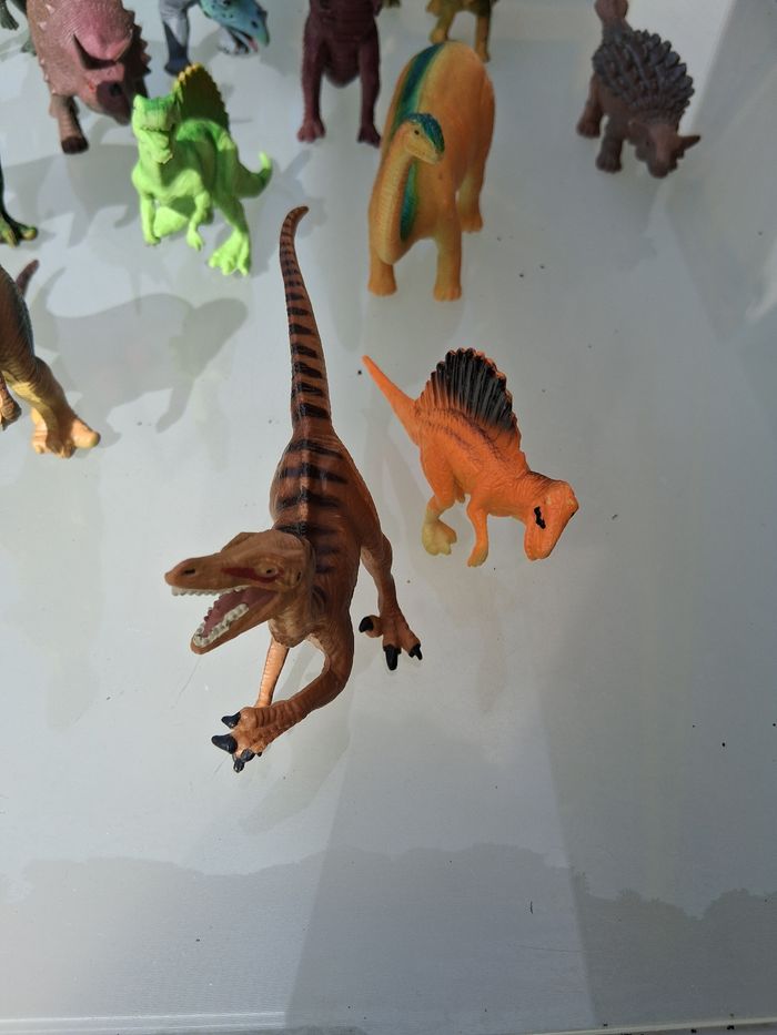 Lot dinosaures - photo numéro 3