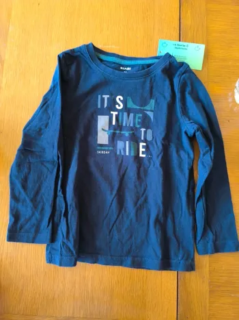 313857 Tee-shirt marine garçon 4 ans kiabi