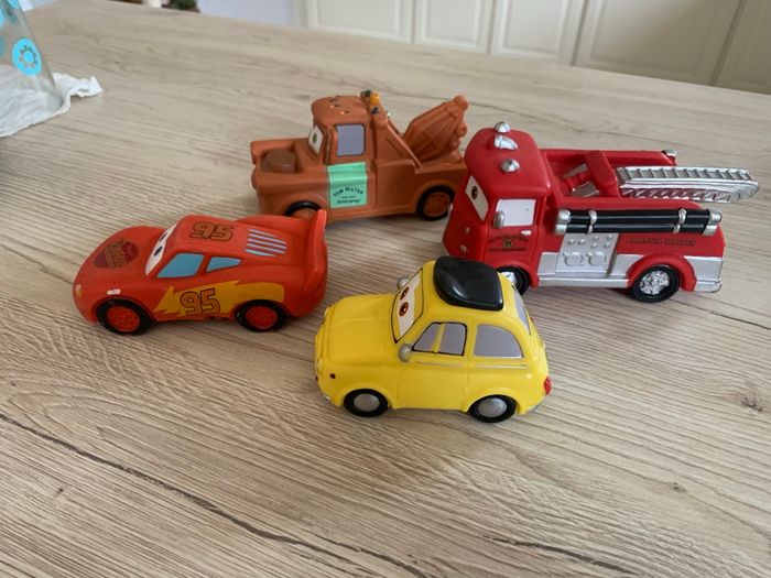 Cars Disney 4 voitures 10/12 cm