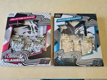 2 Coffrets Classeurs + boosters Flamme Blanche + Foudre Noire Pokémon EV10.5