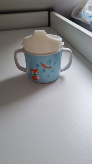 Verre apprentissage avec couvercle