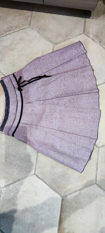 Jupe plissée en laine mi-longue