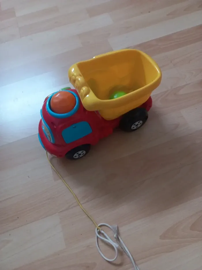 Jouets camion - photo numéro 5
