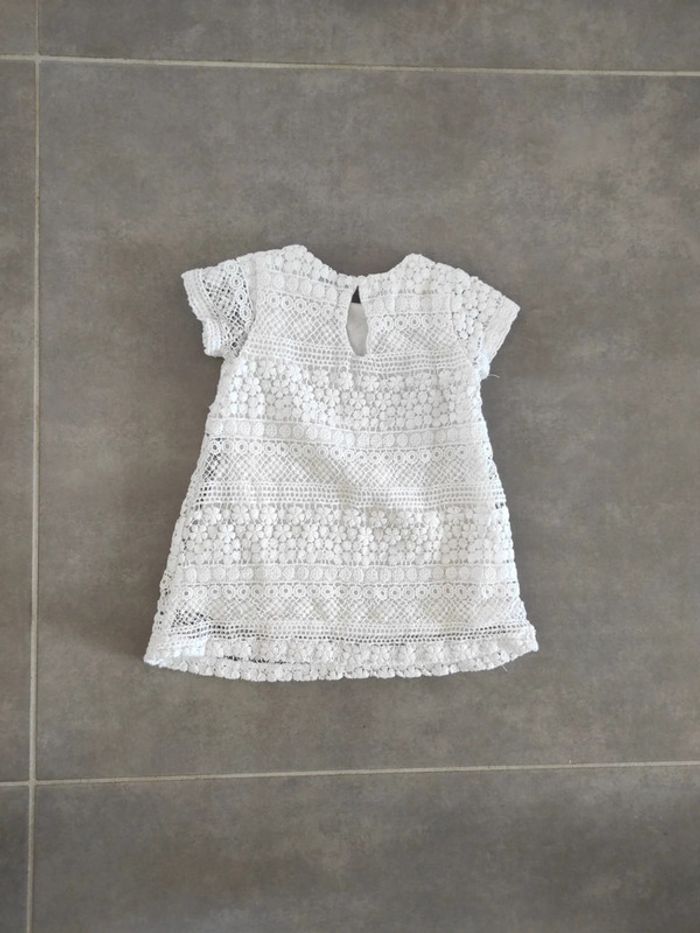 Robe 6/9 mois dentelle blanche - photo numéro 5