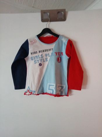 Joli haut tricolore 4 ans