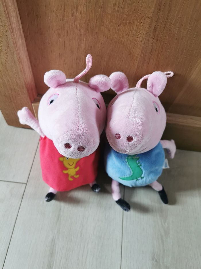 Lots peluches peppa pig - photo numéro 2