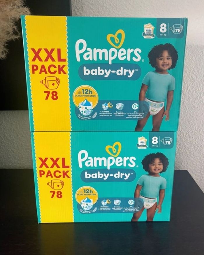 2 cartons de couches pampers taille 8