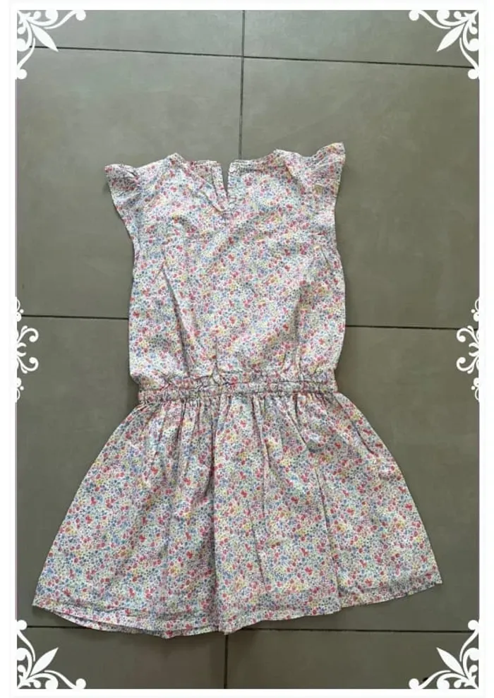 🌸 Adorable robe à fleurs Graffity Kids – Taille 10 ans 🌸 - photo numéro 5