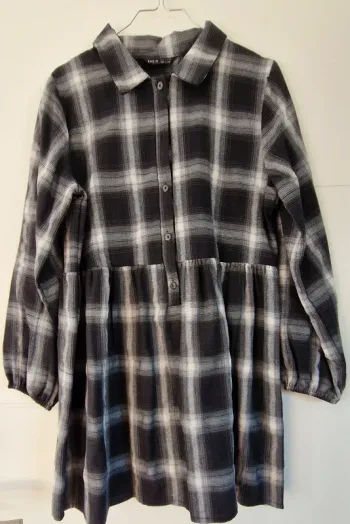Robe à carreaux noir