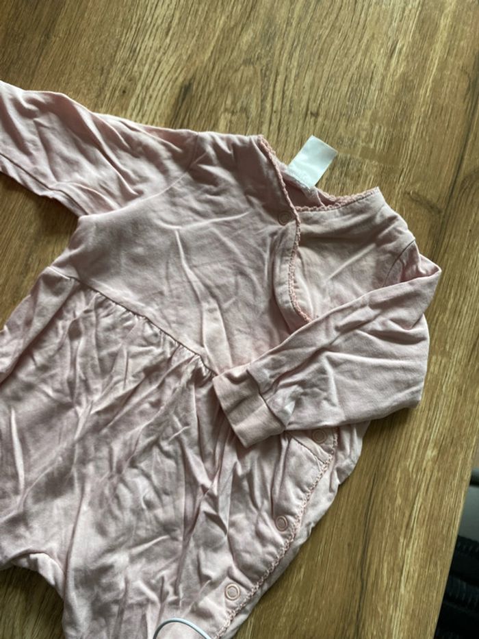 Pyjama rose taille 1/2 mois - photo numéro 3
