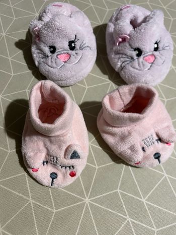 2 paires de chaussons bottons naissance